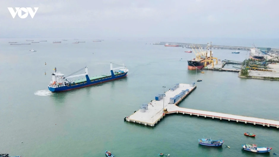 Quảng Ngãi phát động phong trào thi đua thực hiện tăng trưởng hai con số Quảng Ngãi phát động phong trào thi đua thực hiện tăng trưởng hai con số