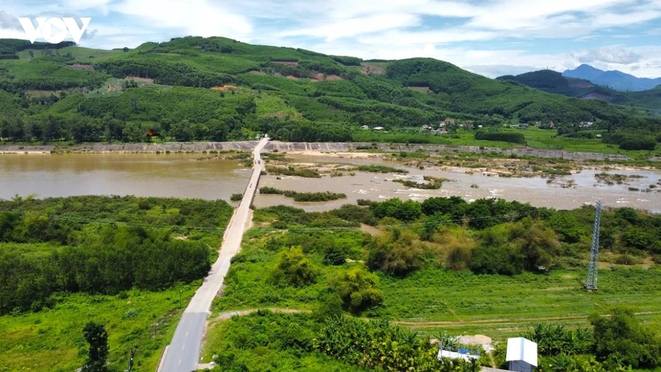 Quảng Ngãi phê duyệt chủ trương đầu tư cầu vượt đập Thạch Nham Quảng Ngãi phê duyệt chủ trương đầu tư cầu vượt đập Thạch Nham