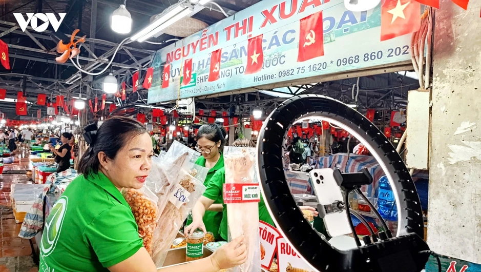 Quảng Ninh đưa Nghị quyết 57 vào chợ: Hành trình không dễ nhưng tất yếu Quảng Ninh đưa Nghị quyết 57 vào chợ: Hành trình không dễ nhưng tất yếu