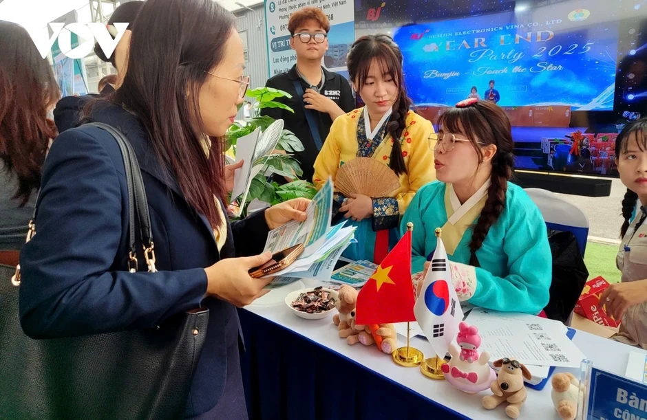 Quảng Ninh tạo sức hút để lao động hồi hương Quảng Ninh tạo sức hút để lao động hồi hương