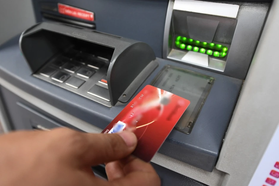 Quên mật khẩu thẻ ATM, làm cách nào lấy lại?