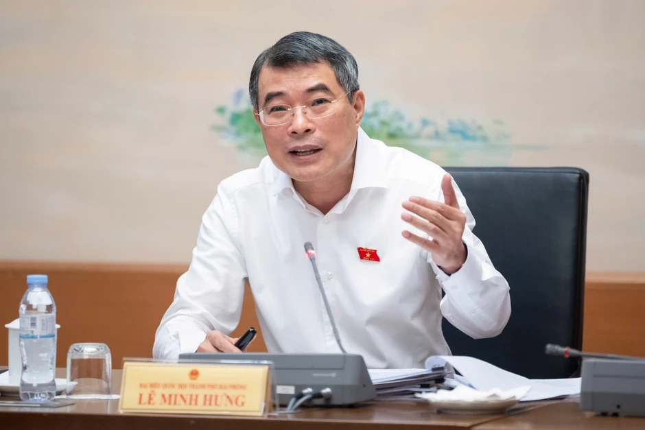 Quốc hội bàn việc nâng ngưỡng doanh thu chịu thuế với hộ kinh doanh Quốc hội bàn việc nâng ngưỡng doanh thu chịu thuế với hộ kinh doanh