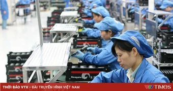 Quốc tế tiếp tục đánh giá kinh tế Việt Nam là điểm sáng của khu vực