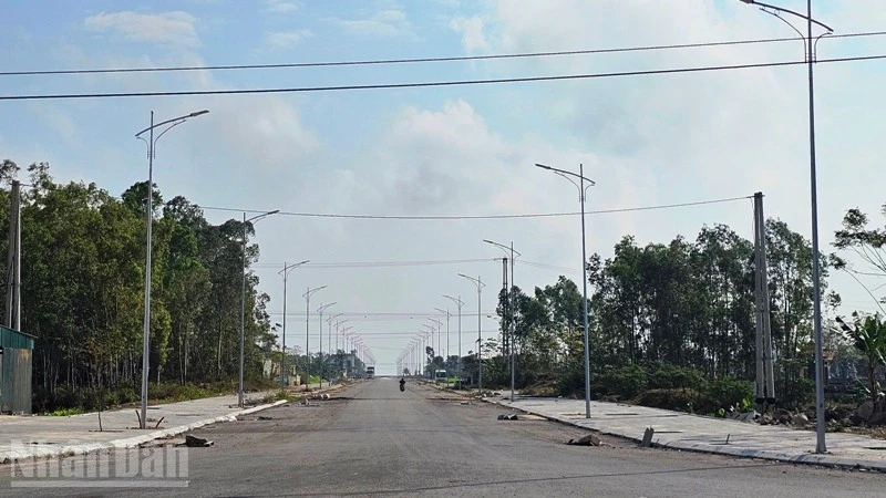 Quyết liệt giải phóng mặt bằng, thi công tuyến đường bộ ven biển qua tỉnh Thanh Hóa Quyết liệt giải phóng mặt bằng, thi công tuyến đường bộ ven biển qua tỉnh Thanh Hóa