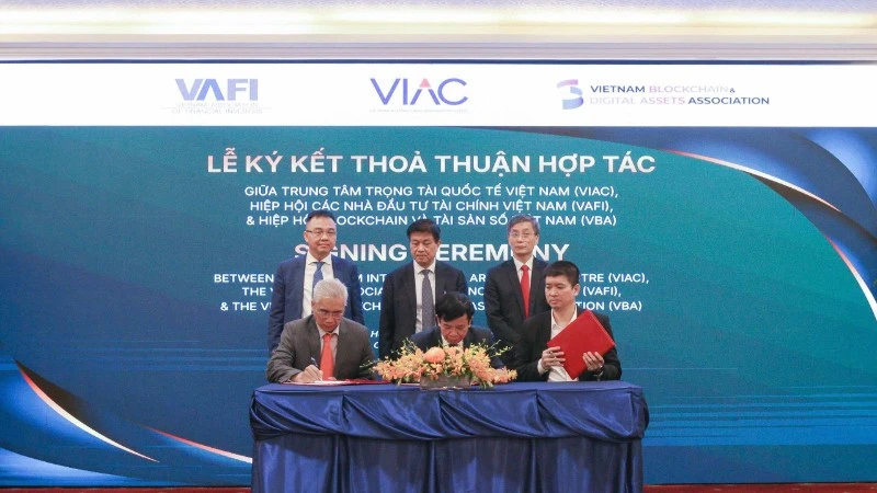 Ra mắt Hội đồng Chuyên gia giải quyết tranh chấp fintech và kinh tế số