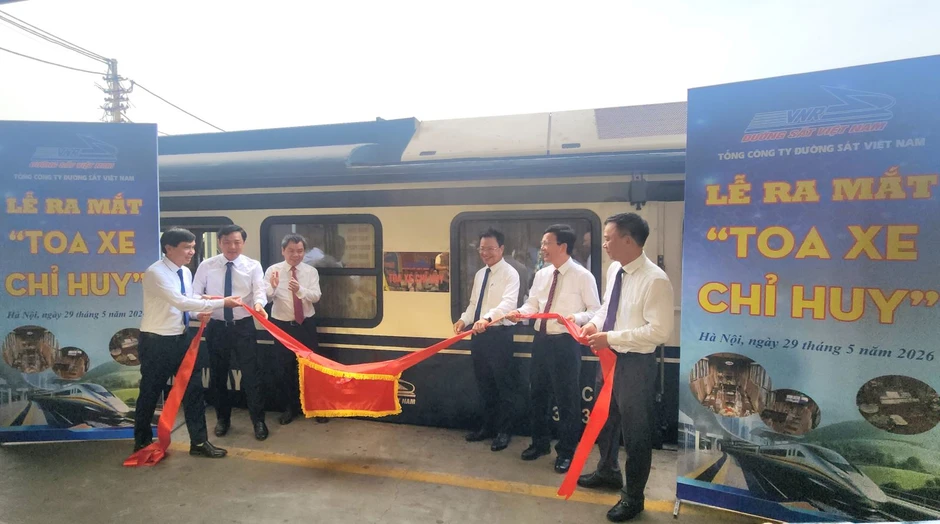 Ra mắt Toa xe Chỉ huy trên tàu – 'Sở chỉ huy di động' của ngành đường sắt Ra mắt Toa xe Chỉ huy trên tàu – 'Sở chỉ huy di động' của ngành đường sắt