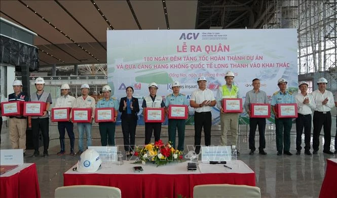 Ra quân 180 ngày, đêm tăng tốc hoàn thành dự án sân bay Long Thành Ra quân 180 ngày, đêm tăng tốc hoàn thành dự án sân bay Long Thành