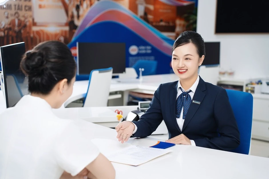 Sacombank khiến cổ đông bất ngờ Sacombank khiến cổ đông bất ngờ
