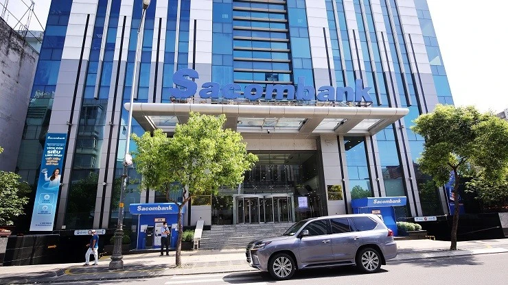 Sacombank khiến cổ đông bất ngờ Sacombank khiến cổ đông bất ngờ