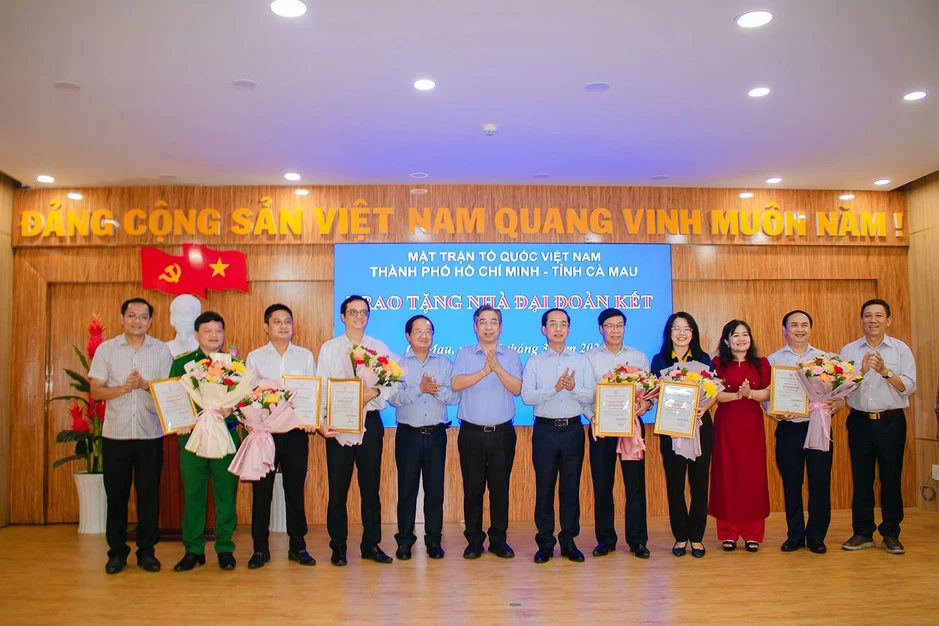 Saigontourist Group trao tặng phí xây dựng 2 căn nhà Đại đoàn kết tại tỉnh Cà Mau Saigontourist Group trao tặng phí xây dựng 2 căn nhà Đại đoàn kết tại tỉnh Cà Mau