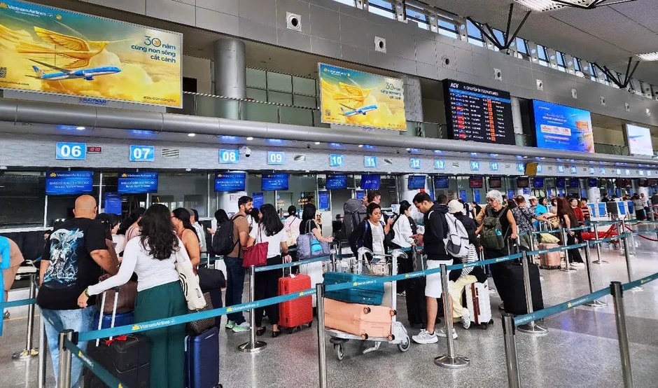 Sân bay Đà Nẵng thí điểm lối đi riêng cho khách dùng VneID từ 10/4
