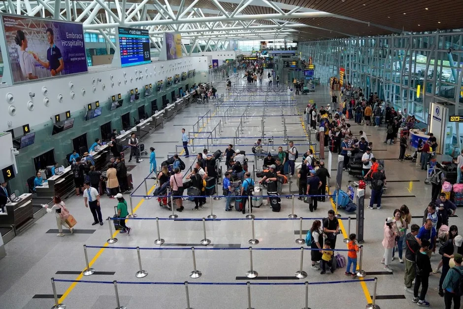 Sân bay Đà Nẵng thí điểm lối đi riêng cho khách dùng VneID từ 10/4