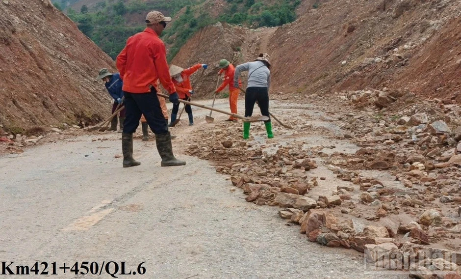 Sạt lở nhiều điểm trên Quốc lộ 6 qua Điện Biên, khẩn trương bảo đảm an toàn giao thông Sạt lở nhiều điểm trên Quốc lộ 6 qua Điện Biên, khẩn trương bảo đảm an toàn giao thông