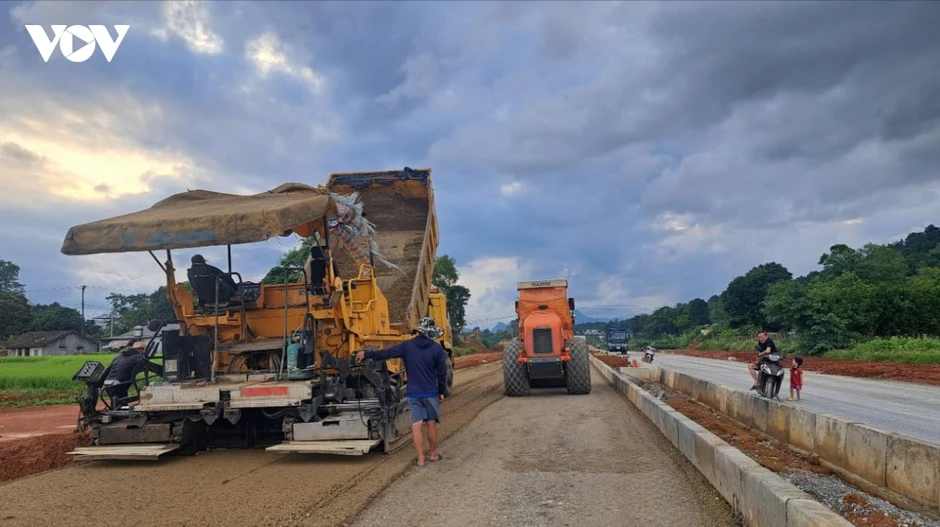 Sau phản ánh của TinVina, Cao Bằng tăng tốc thi công dự án đường tránh xã Hòa An Sau phản ánh của TinVina, Cao Bằng tăng tốc thi công dự án đường tránh xã Hòa An