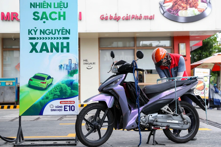 Sẽ bán đại trà xăng sinh học E10 từ ngày 15.5 Sẽ bán đại trà xăng sinh học E10 từ ngày 15.5