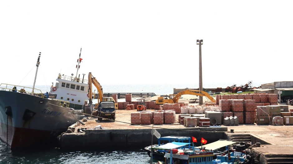 Siết chặt công tác bảo đảm an toàn hàng hải tuyến Phan Thiết - Phú Quý Siết chặt công tác bảo đảm an toàn hàng hải tuyến Phan Thiết - Phú Quý