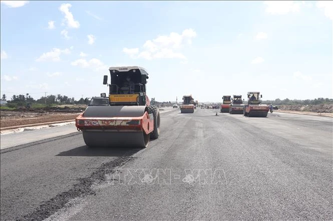Siết tiến độ, tăng tốc về đích dự án Cảng hàng không Cà Mau Siết tiến độ, tăng tốc về đích dự án Cảng hàng không Cà Mau