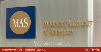 Singapore thắt chặt chính sách tiền tệ