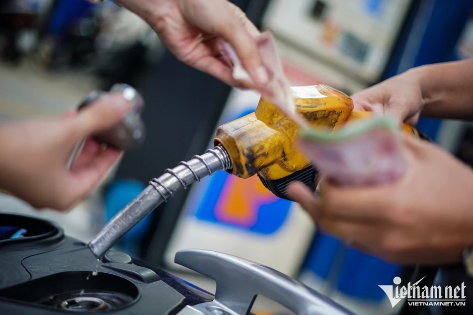 Sở Công Thương TPHCM lên tiếng về nguồn cung xăng dầu trước chiến sự Trung đông Sở Công Thương TPHCM lên tiếng về nguồn cung xăng dầu trước chiến sự Trung đông