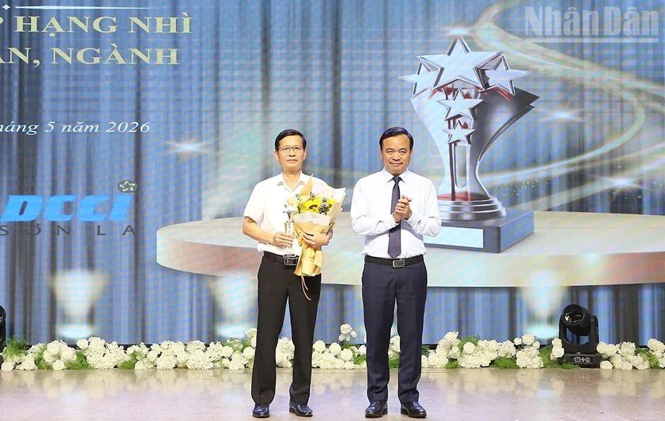 Sơn La công bố kết quả chỉ số năng lực cạnh tranh cấp sở, ngành và địa phương Sơn La công bố kết quả chỉ số năng lực cạnh tranh cấp sở, ngành và địa phương