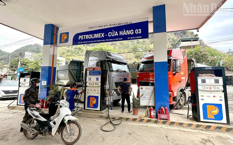 Sơn La tăng cường giải pháp giữ ổn định nguồn cung xăng dầu Sơn La tăng cường giải pháp giữ ổn định nguồn cung xăng dầu