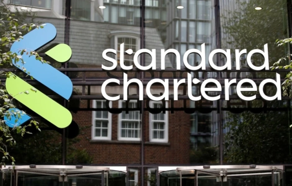 Standard Chartered sẽ cắt hơn 7.000 việc làm khi đẩy mạnh AI Standard Chartered sẽ cắt hơn 7.000 việc làm khi đẩy mạnh AI