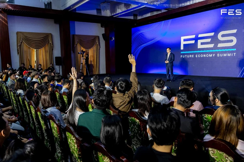 Steve Jobs Việt Nam sẽ không xuất hiện đơn lẻ - góc nhìn của nhà đầu tư trẻ nhất Forbes Việt Steve Jobs Việt Nam sẽ không xuất hiện đơn lẻ - góc nhìn của nhà đầu tư trẻ nhất Forbes Việt