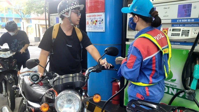 Sử dụng xăng E10, từng loại phương tiện tương thích ra sao? Sử dụng xăng E10, từng loại phương tiện tương thích ra sao?
