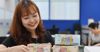 Sự thật việc nợ thuế 15.000 đồng bị tạm hoãn xuất cảnh; dùng vàng giao dịch nhà đất
