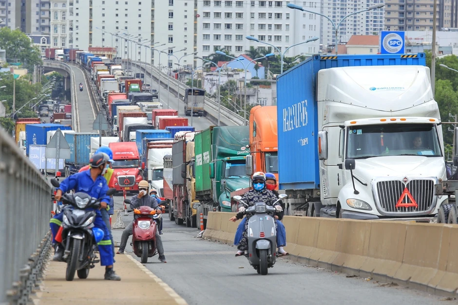 Sửa cầu Phú Mỹ gần 1,5 tháng, người dân di chuyển thế nào? Sửa cầu Phú Mỹ gần 1,5 tháng, người dân di chuyển thế nào?