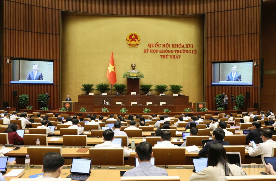 Sửa Luật Hải quan: Đề xuất áp dụng cơ chế "luồng xanh" đối với nông sản, thủy sản tươi sống Sửa Luật Hải quan: Đề xuất áp dụng cơ chế "luồng xanh" đối với nông sản, thủy sản tươi sống