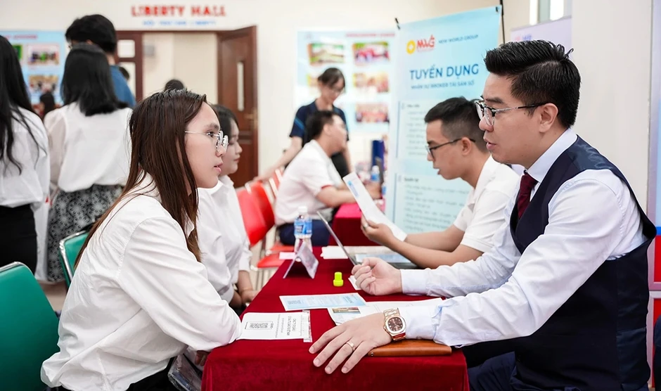 Suất ăn văn phòng 50.000 - 80.000 đồng/ngày, sao quy định tiền ăn trưa 1,2 triệu/tháng? Suất ăn văn phòng 50.000 - 80.000 đồng/ngày, sao quy định tiền ăn trưa 1,2 triệu/tháng?