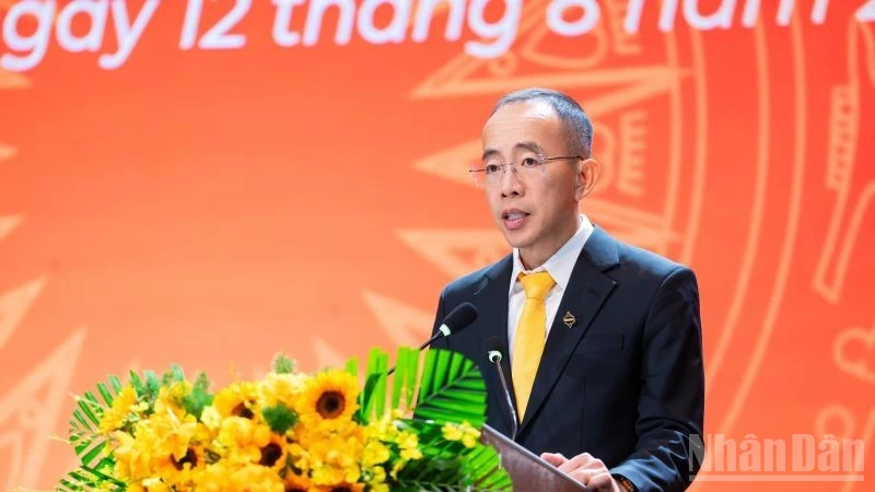 Sun Group hợp tác HURC, nhằm chuẩn hóa vận hành tuyến đường sắt đô thị Phú Quốc Sun Group hợp tác HURC, nhằm chuẩn hóa vận hành tuyến đường sắt đô thị Phú Quốc