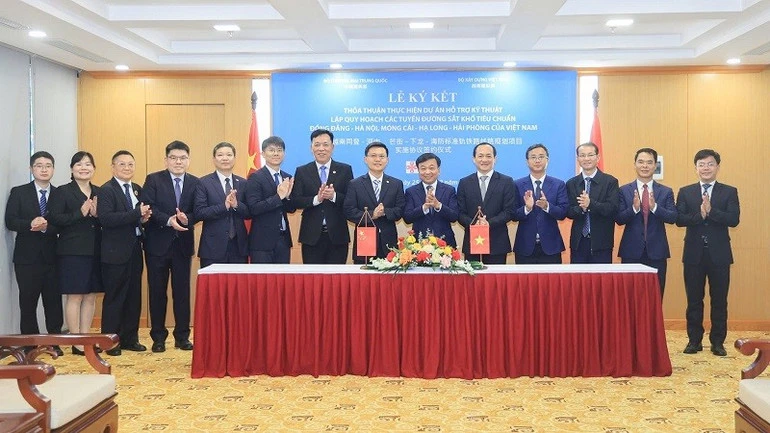 Tăng cường hợp tác phát triển đường sắt Việt Nam-Trung Quốc Tăng cường hợp tác phát triển đường sắt Việt Nam-Trung Quốc