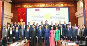 Tăng cường hợp tác Việt Nam-Lào trong quản lý hạ tầng giao thông và chuyển đổi số