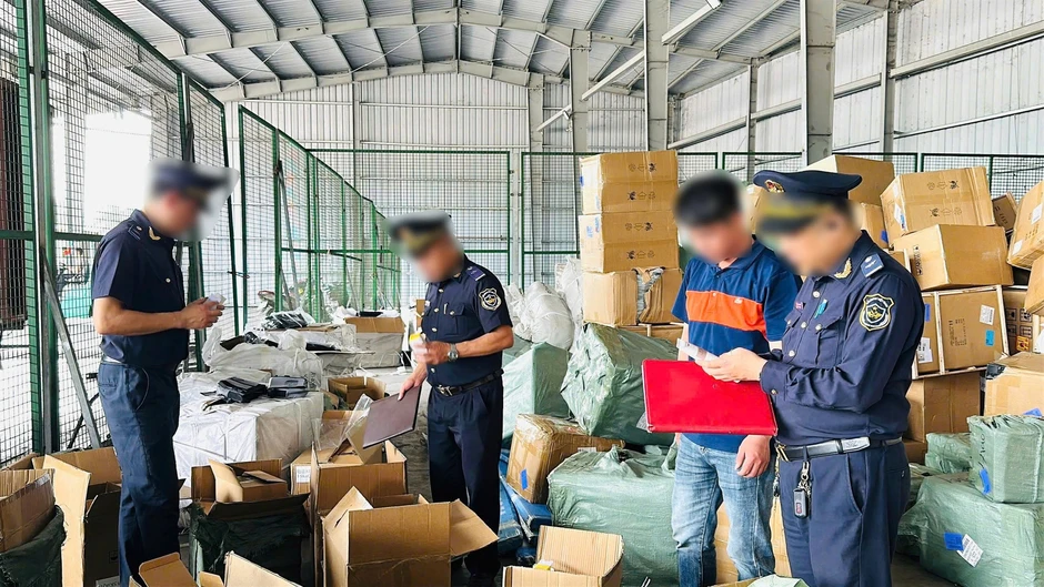 Tăng sức mạnh thực thi quyền sở hữu trí tuệ tại biên giới bằng dữ liệu số Tăng sức mạnh thực thi quyền sở hữu trí tuệ tại biên giới bằng dữ liệu số