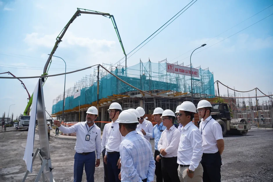 Tăng tốc cấp sổ hồng cho cư dân, tạo niềm tin bền vững cho thị trường Tăng tốc cấp sổ hồng cho cư dân, tạo niềm tin bền vững cho thị trường