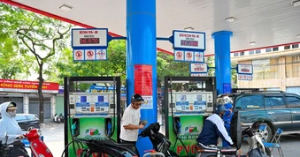 Tăng tốc triển khai xăng E10: Bộ Công thương nghiên cứu mô hình nhiên liệu sinh học quốc tế