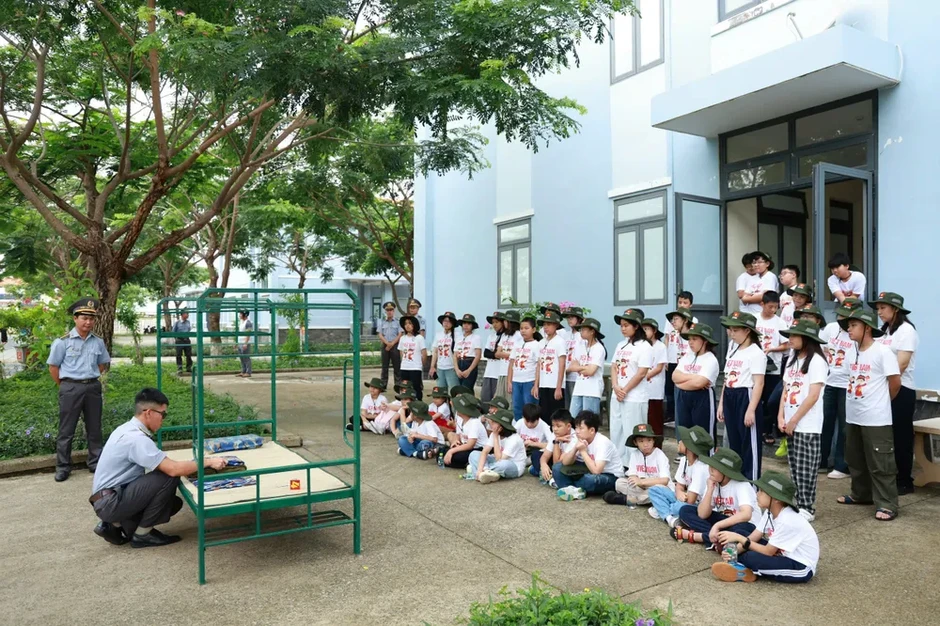 Tập đoàn DIC tuyên dương 123 học sinh, sinh viên tiêu biểu xuất sắc năm học 2025 - 2026 Tập đoàn DIC tuyên dương 123 học sinh, sinh viên tiêu biểu xuất sắc năm học 2025 - 2026