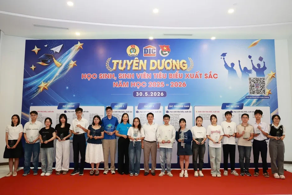Tập đoàn DIC tuyên dương 123 học sinh, sinh viên tiêu biểu xuất sắc năm học 2025 - 2026 Tập đoàn DIC tuyên dương 123 học sinh, sinh viên tiêu biểu xuất sắc năm học 2025 - 2026