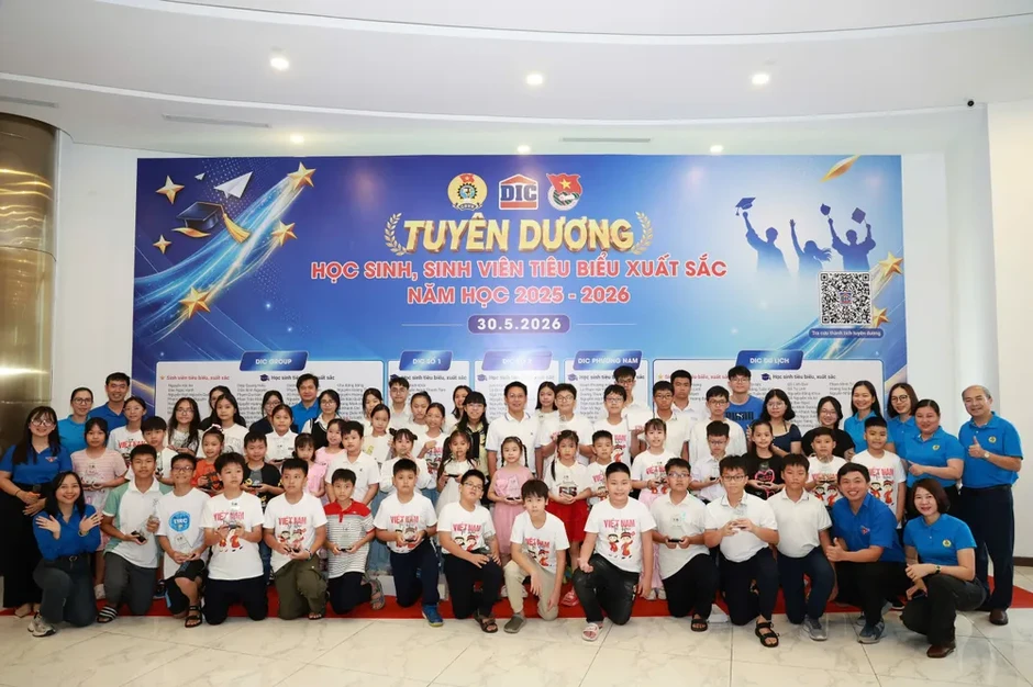 Tập đoàn DIC tuyên dương 123 học sinh, sinh viên tiêu biểu xuất sắc năm học 2025 - 2026 Tập đoàn DIC tuyên dương 123 học sinh, sinh viên tiêu biểu xuất sắc năm học 2025 - 2026