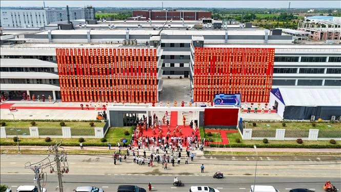 Tây Ninh: Khánh thành nhà máy sản xuất sản phẩm may mặc thông minh