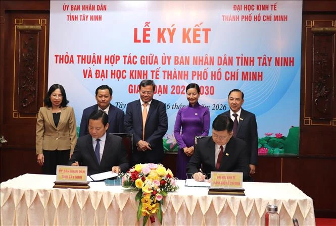 Tây Ninh ký hợp tác với Đại học Kinh tế TP Hồ Chí Minh giai đoạn 2026 – 2030 Tây Ninh ký hợp tác với Đại học Kinh tế TP Hồ Chí Minh giai đoạn 2026 – 2030