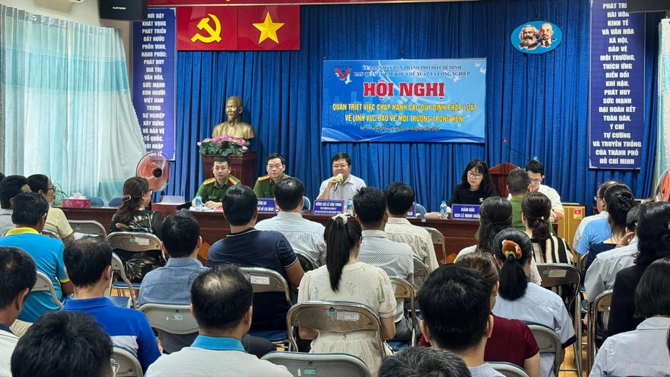 Thành phố Hồ Chí Minh xử phạt 18,3 tỷ đồng về hành vi “xả thải” ở các khu chế xuất, khu công nghiệp Thành phố Hồ Chí Minh xử phạt 18,3 tỷ đồng về hành vi “xả thải” ở các khu chế xuất, khu công nghiệp