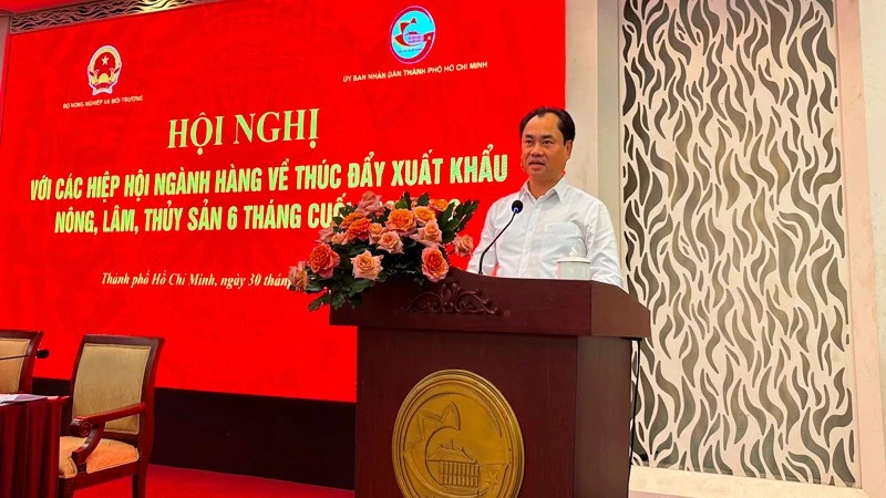 Tháo gỡ khó khăn, thúc đẩy xuất khẩu nông, lâm, thủy sản những tháng cuối năm 2026 Tháo gỡ khó khăn, thúc đẩy xuất khẩu nông, lâm, thủy sản những tháng cuối năm 2026