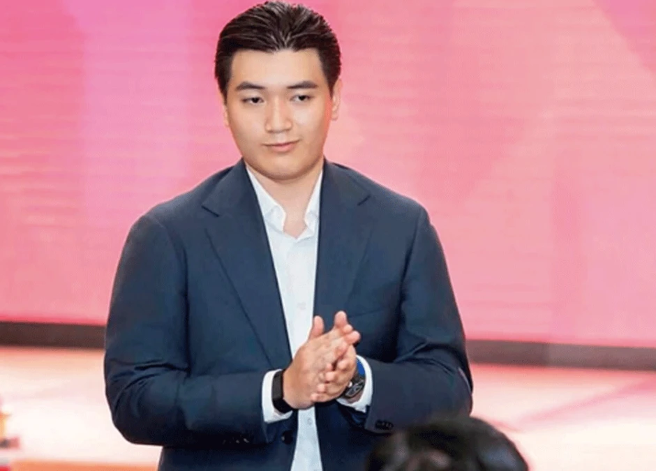 Thế hệ thứ 2 lộ diện, con trai ông Nguyễn Đức Thụy nắm loạt DN lớn, có khối tài sản khủng