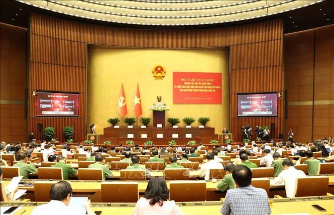 Theo dòng thời sự: Khát vọng hùng cường và bản lĩnh đổi mới Theo dòng thời sự: Khát vọng hùng cường và bản lĩnh đổi mới
