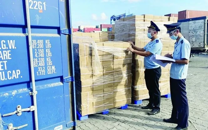 Thí điểm thông quan cuối tuần, kim ngạch xuất nhập khẩu đạt gần 160 triệu USD Thí điểm thông quan cuối tuần, kim ngạch xuất nhập khẩu đạt gần 160 triệu USD