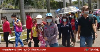 Thị trường lao động: Người tìm việc hay việc tìm người?