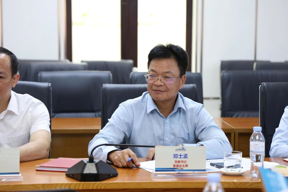 Thỏa thuận hợp tác chiến lược vận hành đường sắt Việt - Trung Thỏa thuận hợp tác chiến lược vận hành đường sắt Việt - Trung